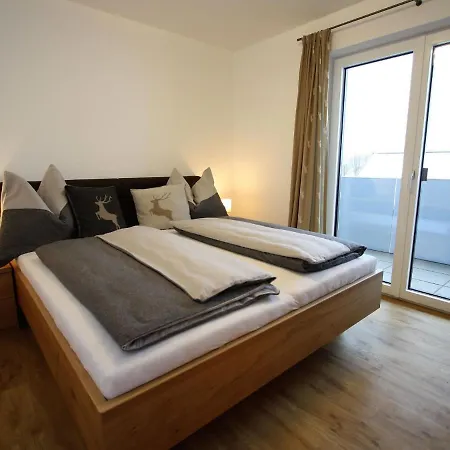 Beautiful In Between Mountains Apartamento
